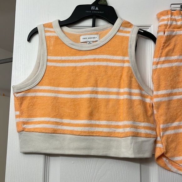 Girls Large Lounge Set - Picture 2 of 3